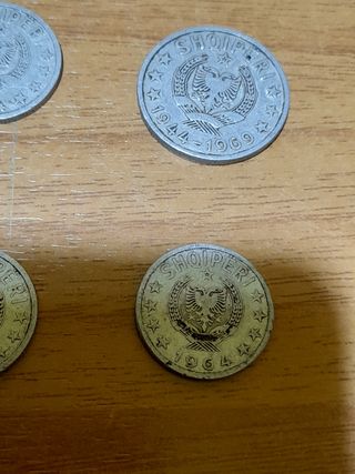 LOTTO DI 6 MONETE ALBANESI