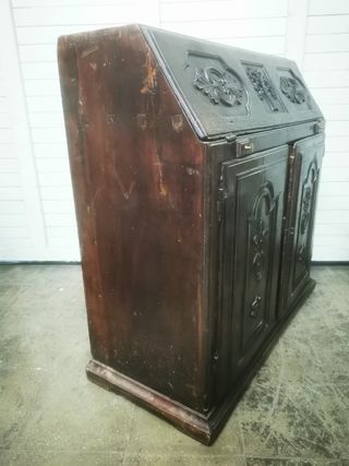 Mueble aparador. Francés. Madera