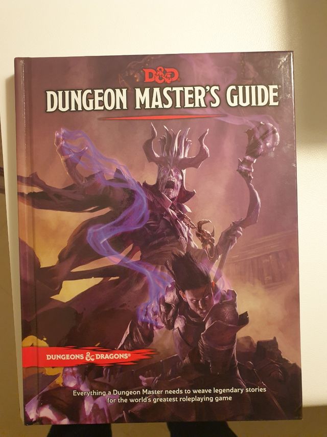 D&D Dungeon Master’s Guide (Dungeons & Dragons Core Rulebook)