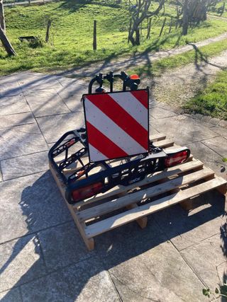 Portabicicletas TowCar con señal incluida