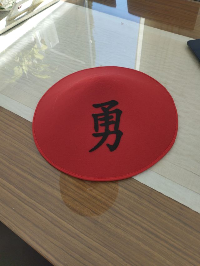 Sombrero chino rojo
