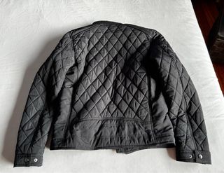 Chaqueta negra Zara