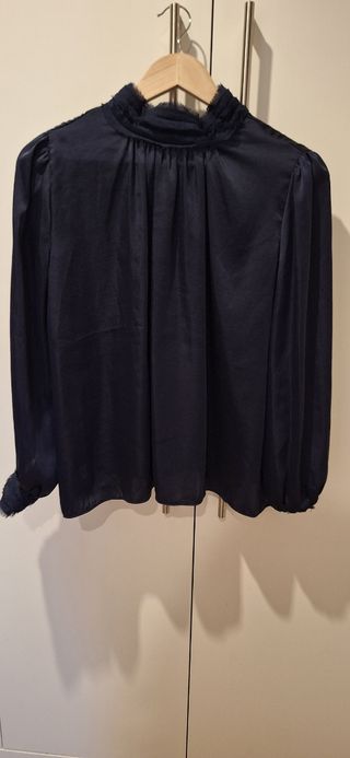 Blusa satinada