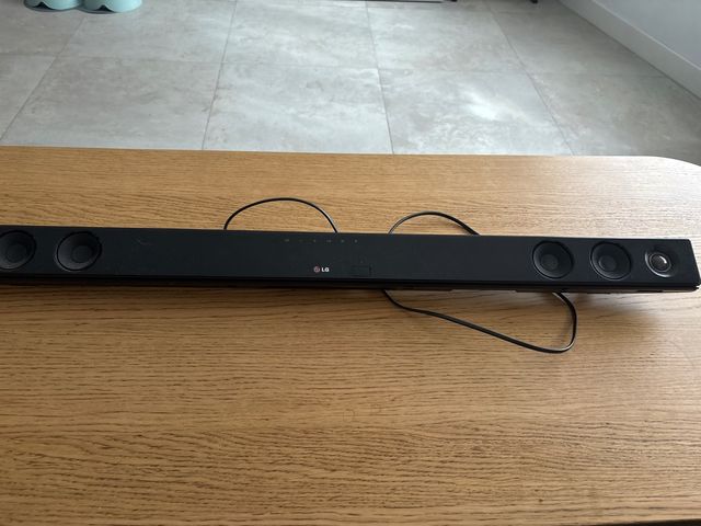 Barra de sonido LG