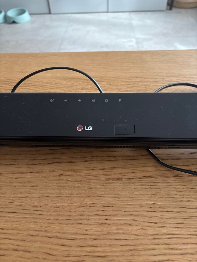 Barra de sonido LG