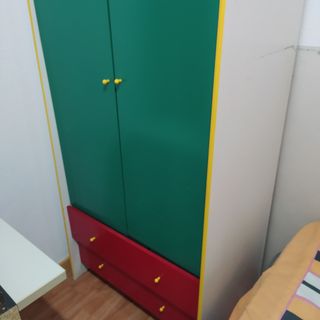Se vende armario y algo más 