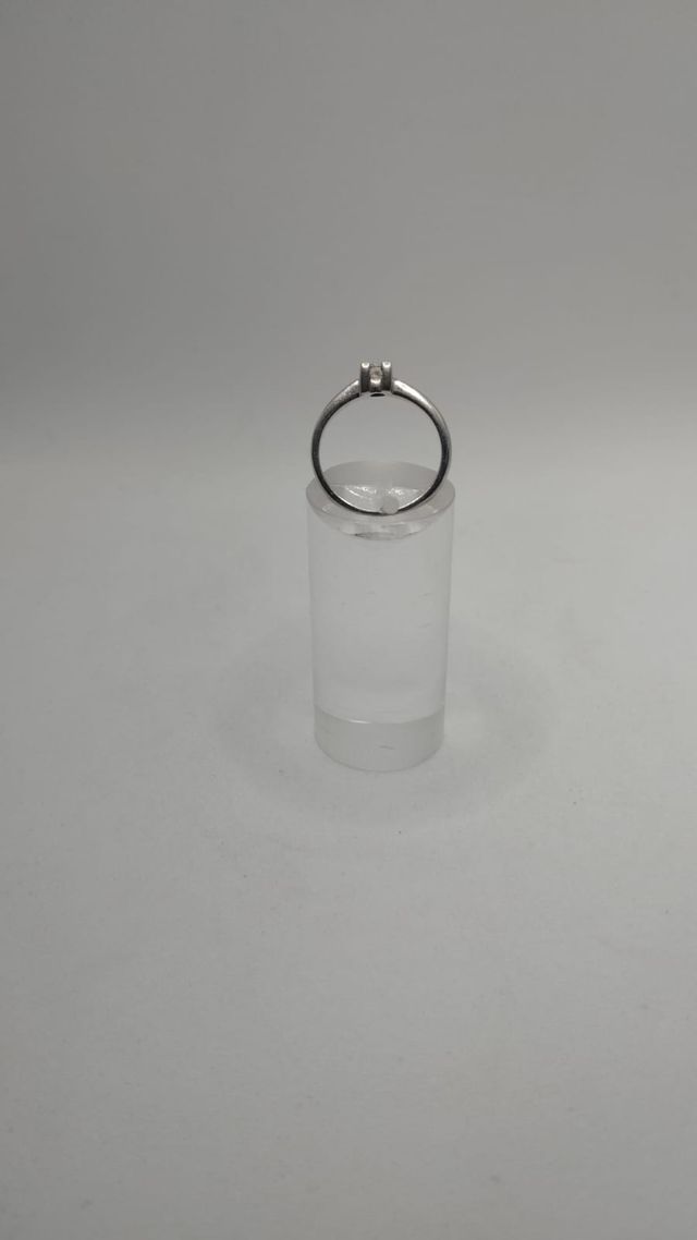 ANILLO SOLITARIO ORO BLANCO 18K Y DIAMANTE