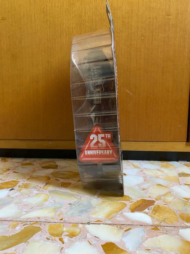 Neca Series 8 Predator Jungle Hunter Action Figure