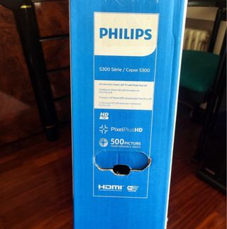 Smart TV LED ultrafino Philips televisor