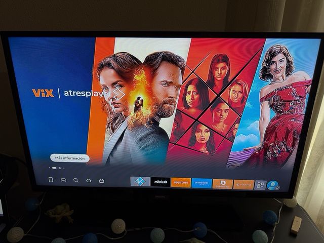 Smart TV LED ultrafino Philips televisor