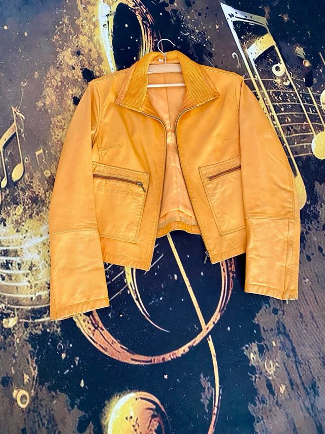chaqueta piel mujer color naranja
