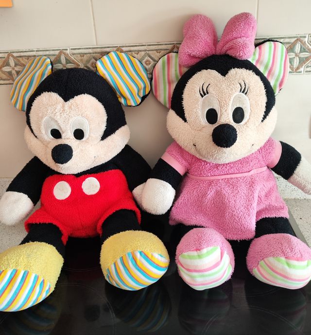 Peluches de Mickey y Minnie 