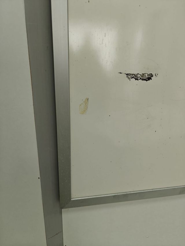 Pizarra blanca de 256x122.5x16