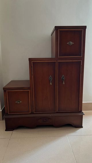 Mueble en escalera
