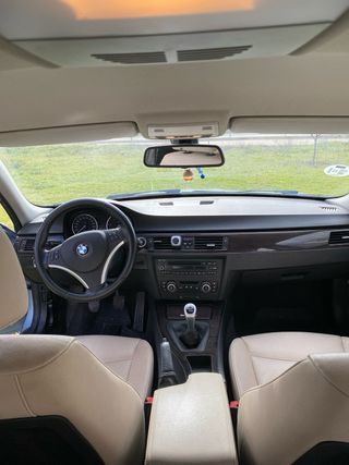 BMW Serie 3 318d 2010