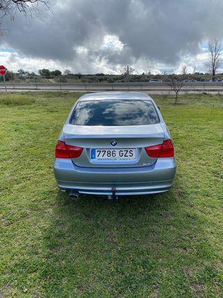 BMW Serie 3 318d 2010