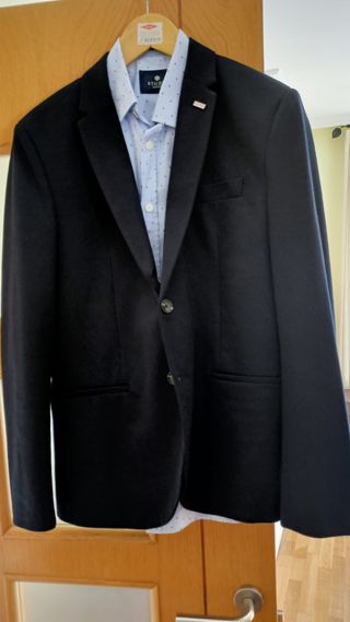 Americana ZARA y camisa