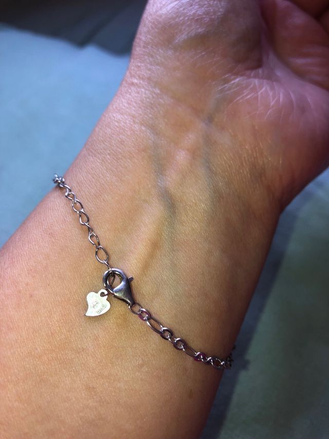 Pulsera plata con adorno