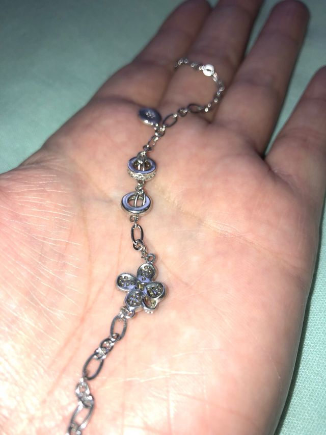 Pulsera plata con adorno