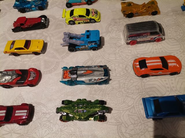 Lote de Coches Hotweels