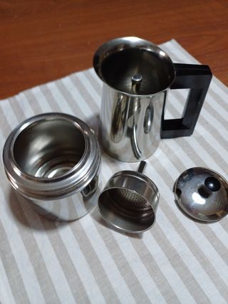 Caffettiera 6 tazze in acciaio inox 