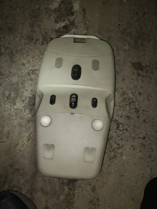 Luz interior Saab 93