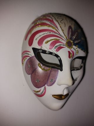 Maschera tipo veneziana in ceramica 