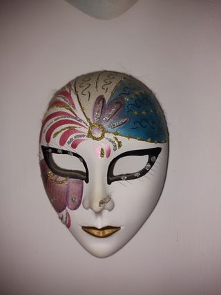 Maschera tipo veneziana in ceramica 