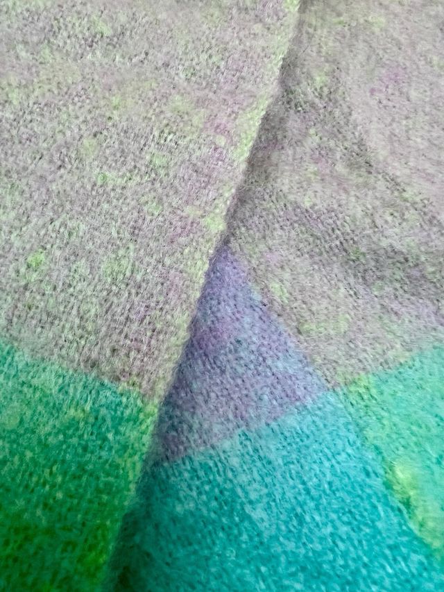 Bufanda en tonos verdes de Bershka