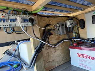 Ford Transit 2.4TD CAMPERIZACION COMPLETA HOMOLOGA