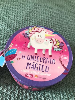 Puzzle unicornio con libro
