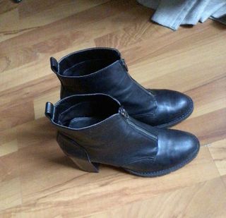 Botines. Bershka. Talla 40. 9cm de tacón.