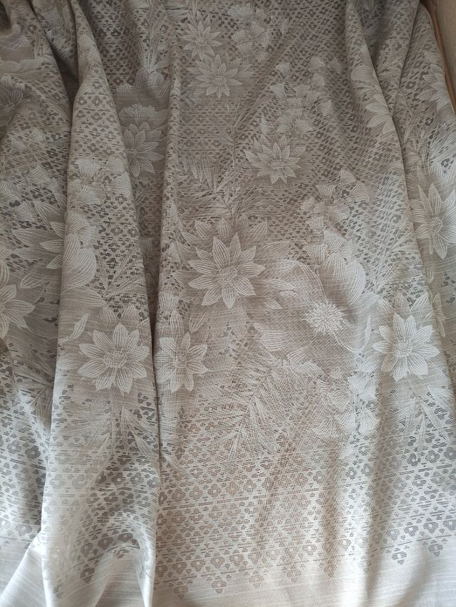 Tela de cortina calada vintage 