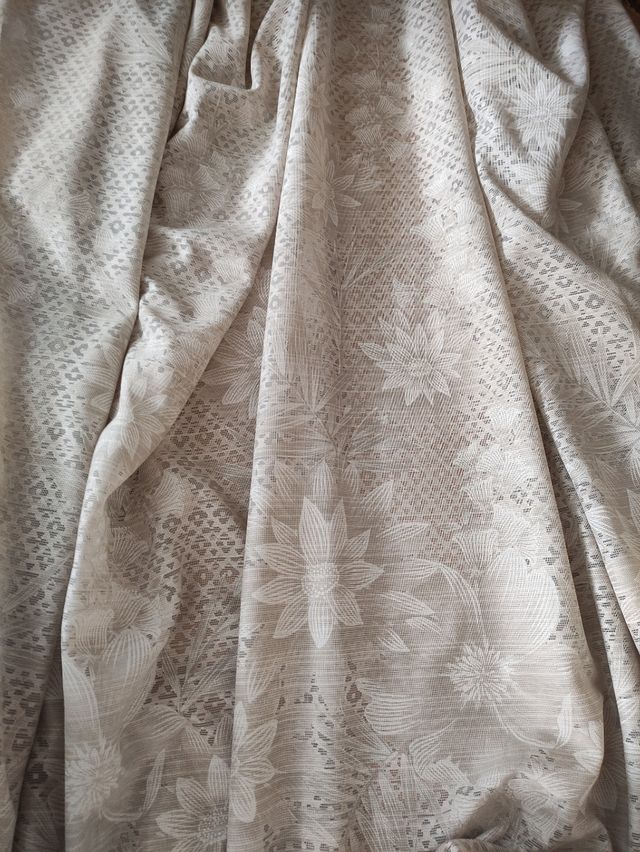 Tela de cortina calada vintage 