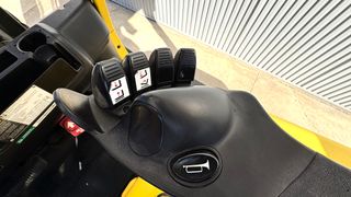 CARRETILLA GAS 4000 KG SEMINUEVA ECONOMICA