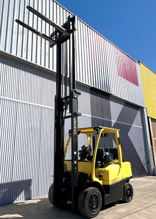 CARRETILLA GAS 4000 KG SEMINUEVA ECONOMICA