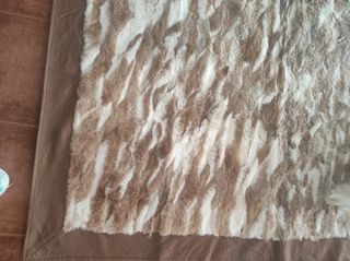 Alfombra. Cubre sofá .Pelo lana natural