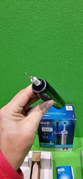 Oral-B Pro 3 3900N Cepillos de Dientes NUEVO