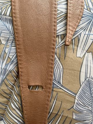 Precioso cinturón de cuero ajustable