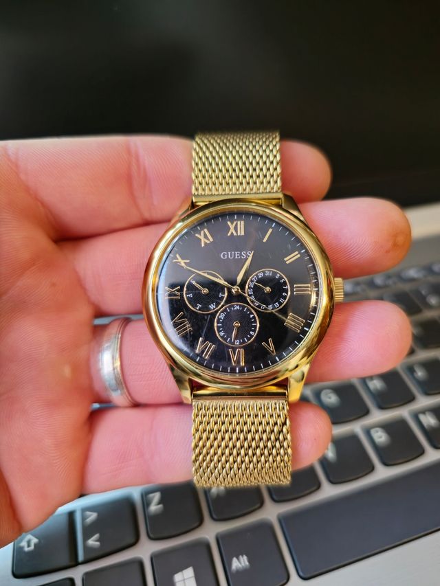 Reloj guess dorado