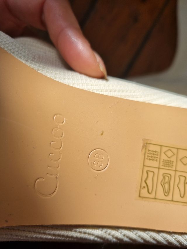 Botas blancas calcetin