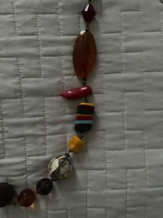 Collana vintage in resina multicolore