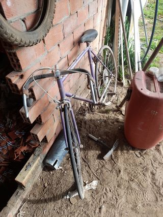 Bicicleta de carrera bh ay que hacerle unas cosita
