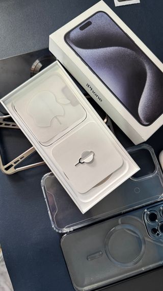 iPhone 15 Pro Max 256GB Azul Titanio  Como Nuevo