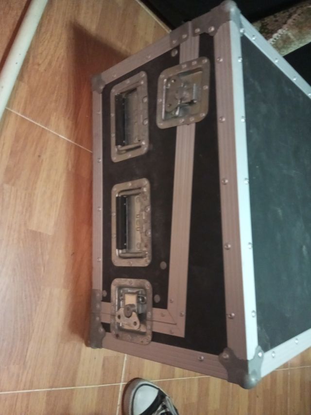 Rack KW cases   mixer para mesa y etapa  o exualiz