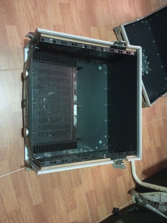 Rack KW cases   mixer para mesa y etapa  o exualiz