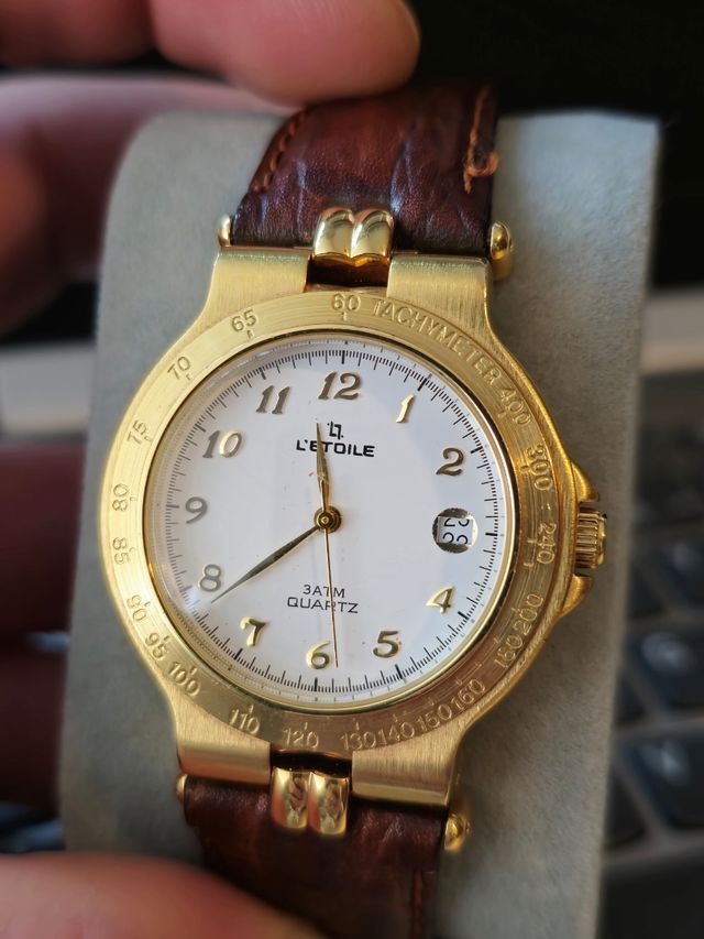 Reloj l'etoile clásico.