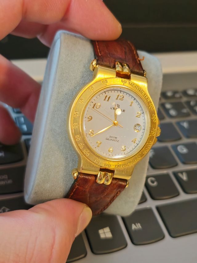Reloj l'etoile clásico.