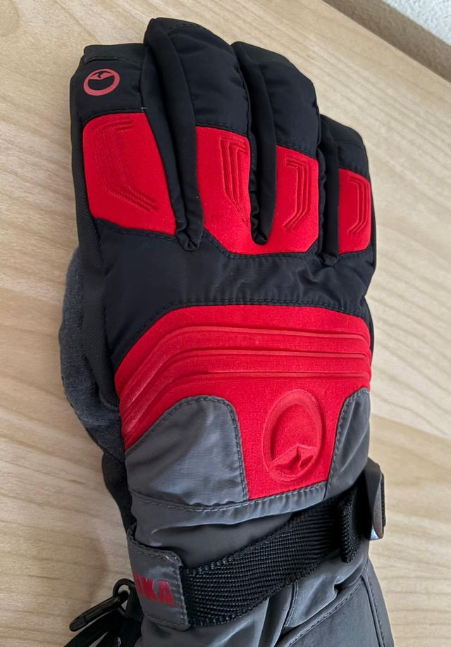 Guanti da sci nuovi