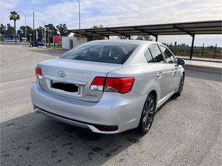 Toyota Avensis 2014